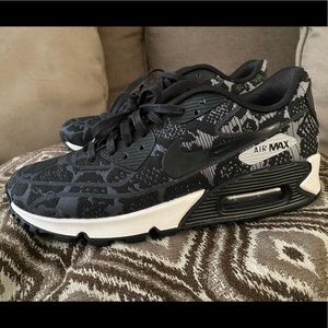 Nike Air Max 90 Jacuard EUC